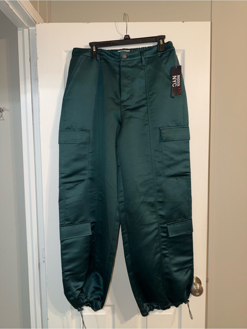 Madden NYC Satin Cargo Pant Women's Green XXL (21) NWT